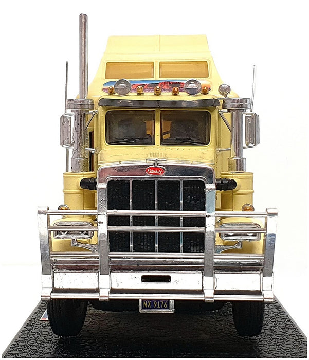 Revell 1/24 Scale 08893 - Peterbilt Road Train Truck - Yellow