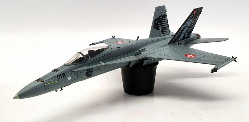 Hobby Master 1/72 Scale HA3507 - McDonnell Douglas F/A 18 C J-5019 18th Sqn