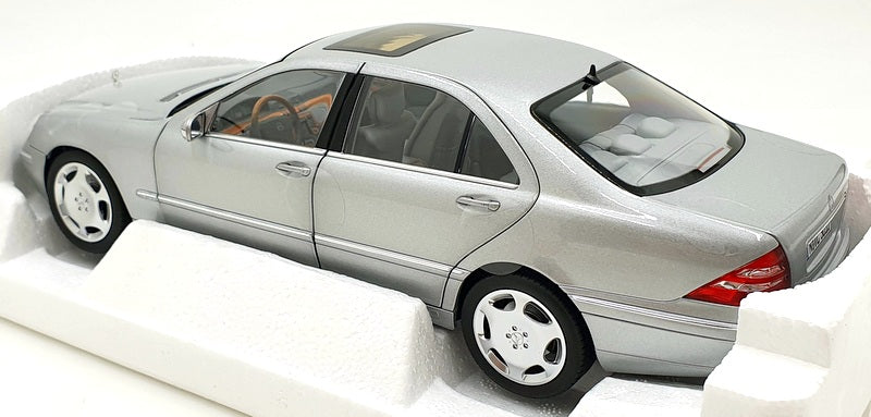Norev 1/18 Scale Diecast 183810 - Mercedes-Benz S600 1998 - Silver