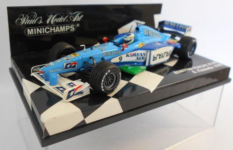 Minichamps F1 1/43 Scale - 430 990009 BENNETTON PLAYLIFE B199 G.FISICHELLA