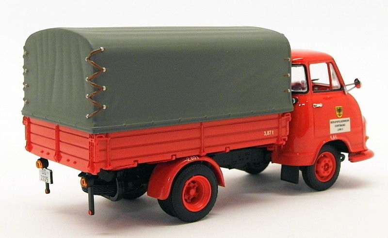 Minichamps 1/43 Scale 439 154090 - Hanomag Kurier Feuerwehr Dortmund