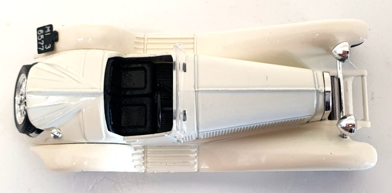 Brumm 1/43 Scale Model Car r77 - 1931 Alfa Romeo 2300 HP 142 - White