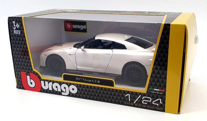 Burago 1/24 Scale Diecast 18-21082 - 2017 Nissan GT-R - White