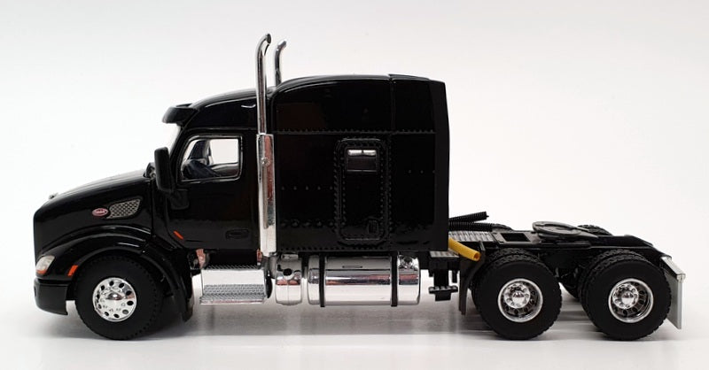 WSI Models 1/50 Scale 33-2026 - Peterbilt 579 6x4 Truck - Black