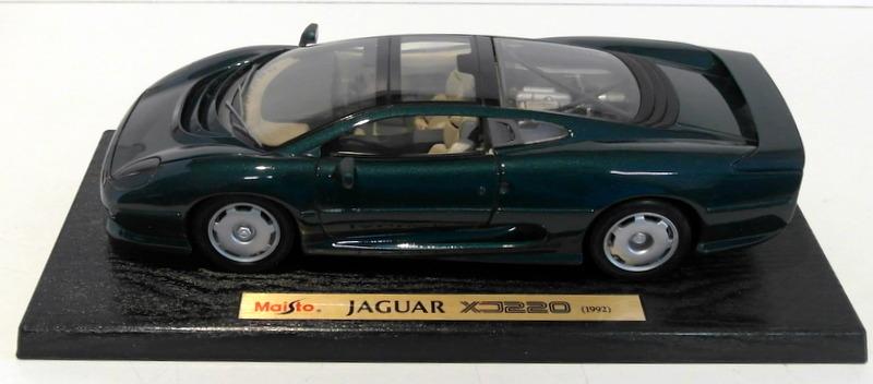 Maisto 1/18 Scale Diecast 32807 - 1992 Jaguar X220 - Green