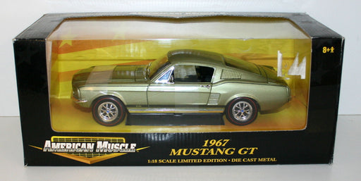 ERTL 1/18 - 32517 1967 FORD MUSTANG GT - GREEN