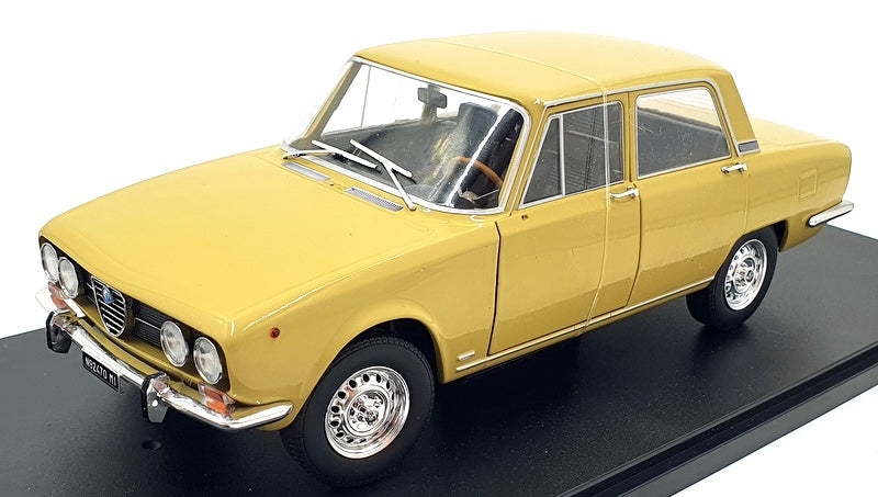 Mitica 1/18 Scale 200005-D - Alfa Romeo 2000 Berlina 1971 - Piper Yellow
