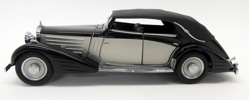 Franklin Mint 1/24 Scale - 1939 Maybach Zeppelin Black / Silver + Display Case