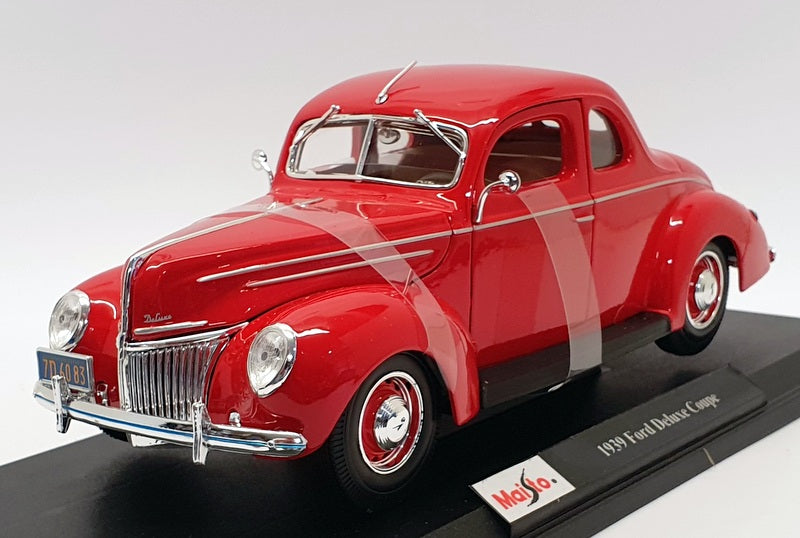 Maisto 1/18 Scale Model Car 46629 - 1939 Ford Deluxe Coupe - Red