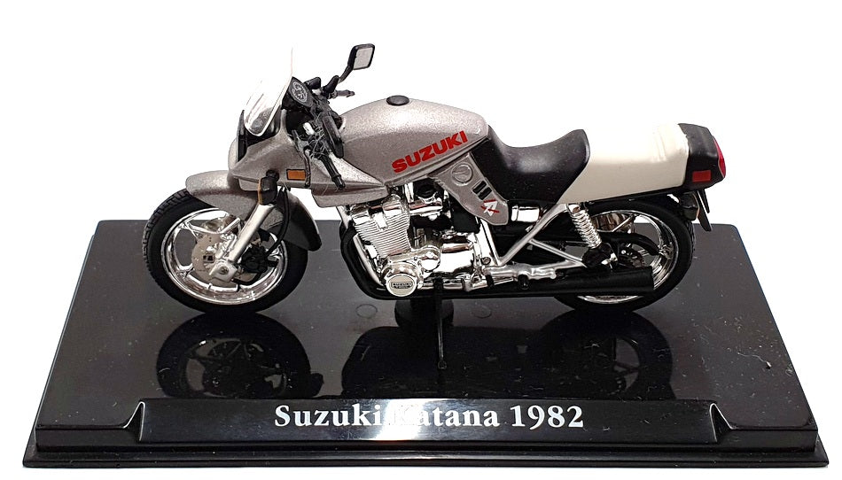 Atlas Editions 1/24 Scale 4 658 122 - 1982 Suzuki Katana Motorbike