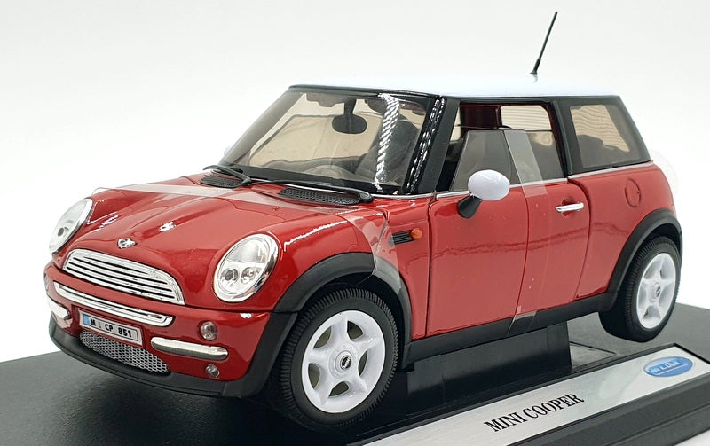 Welly 1/18 scale Diecast - 19851W - Mini Cooper - Red/White