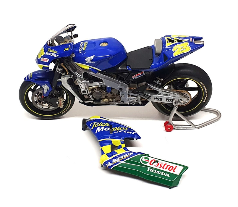 Minichamps 1/12 Scale 122 037123 - Honda RC211V R. Kiyonari MotoGP 2003