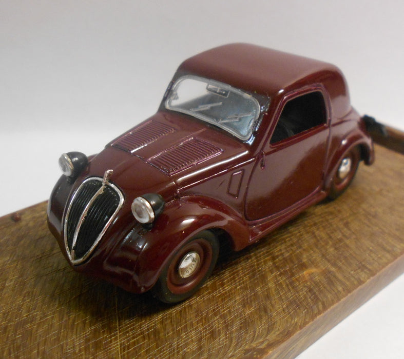 Brumm 1/43 Scale Metal Model - R22 FIAT 500 HP13 1936-1948