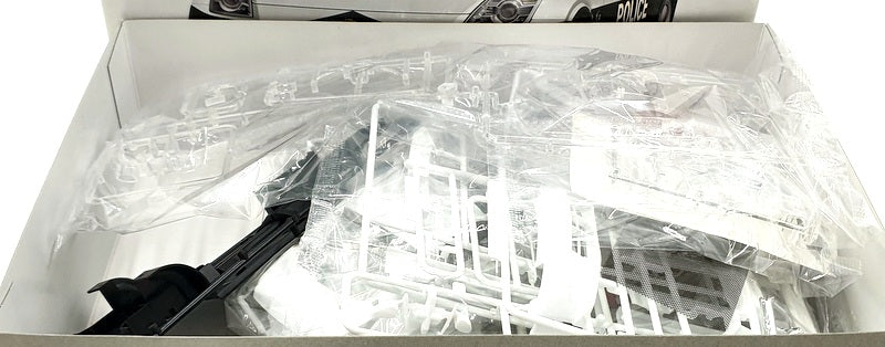 Aoshima 1/24 Scale Model Kit 02 - Nissan Fairlady Z Nismo Patrol 07