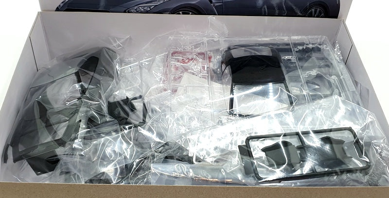 Aoshima 1/24 Scale Model Kit 02-B - Nissan R35 GT-R 2014 - Grey