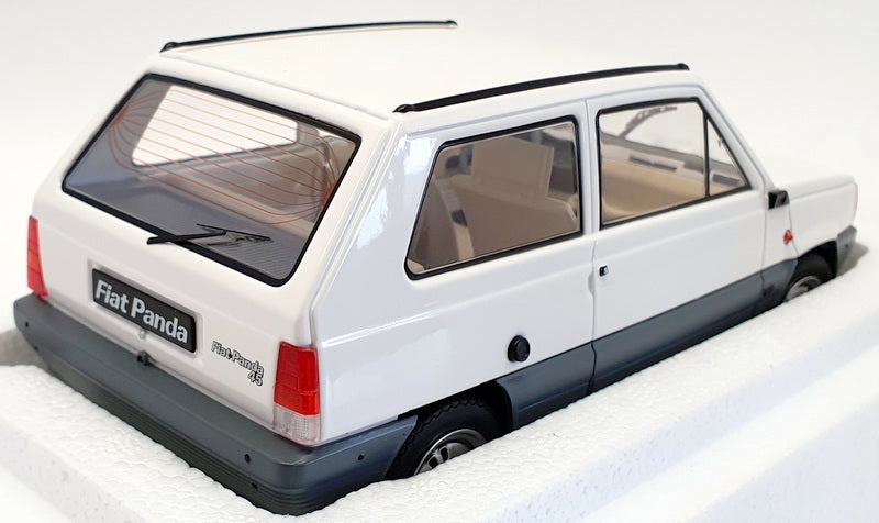 KK Scale 1/18 Scale Model Car KKDC180522 - 1980 Fiat Panda 45 - White