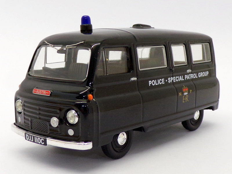 Vanguards 1/43 Scale VA10605 - Morris J2 Minibus - Metropolitan Police SPG Black