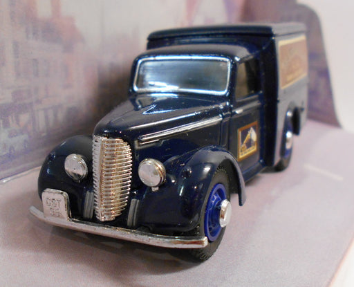 Dinky 1/43 Scale Diecast Model DY8-B COMMER 0 CWT VAN HIS MASTERS VOICE