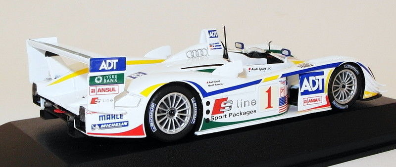 Minichamps 1/43 Scale Model Car 400 051301 - Audi R8 12h Sebring 2005
