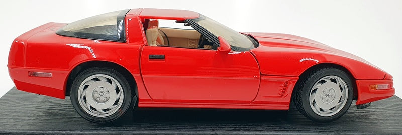 Maisto 1/18 Scale Diecast 31840 - 1996 Chevrolet Corvette Coupe - Red
