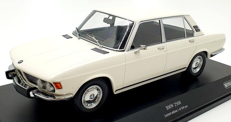 Miniature Minichamps 1/18 – BMW 2500 1968 – Bleu Métal – Réf 155 029200