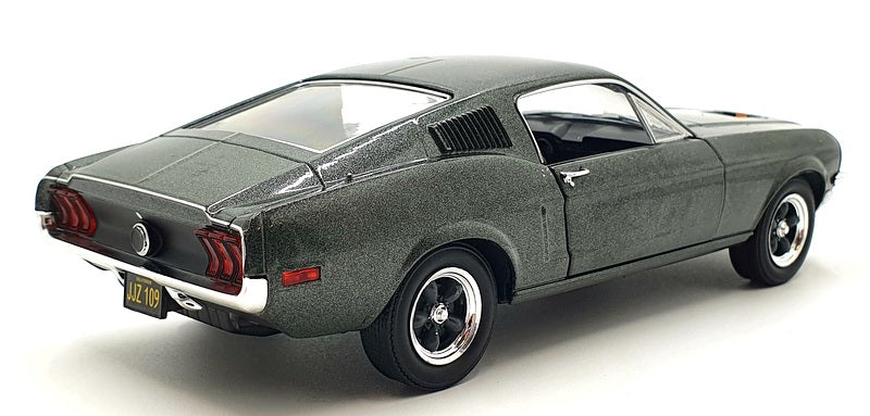 Greenlight 1/24 Scale 84038 - 1968 Ford Mustang Gt- Metallic Green