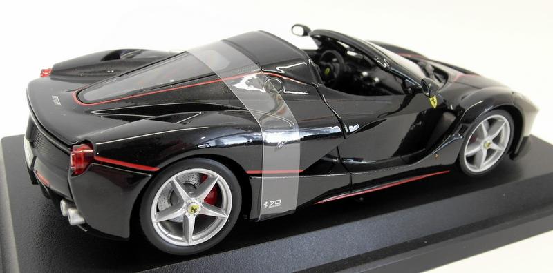 Burago 1/24 Scale Diecast - 18-26022 Ferrari LaFerrari Aperta Black