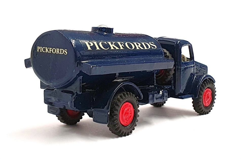 B&B Models 1/60 Scale No.19B - Bedford OY 350 Gallon Petrol Tanker - Pickfords