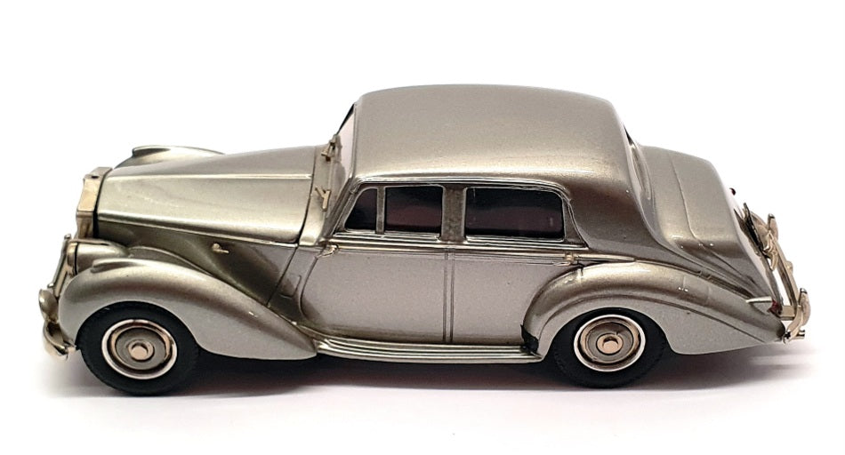 Western 1/43 Scale WMS57 - 1949 Rolls Royce Silver Dawn - Silver