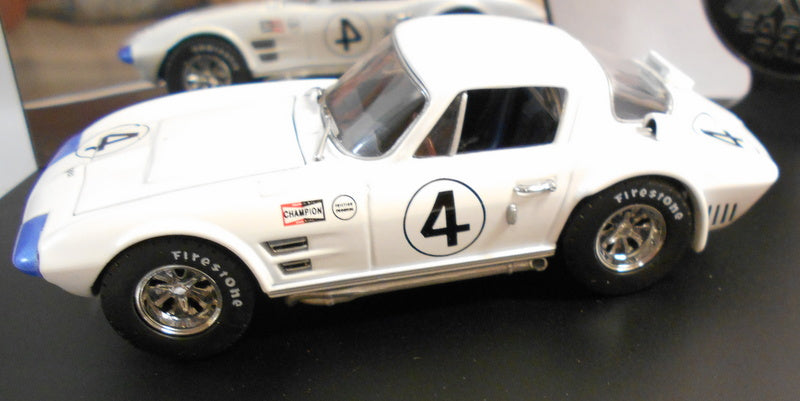 Eagle Race 1/43 Scale Diecast Model 2010 CHEVROLET CORVETTE 'GRAND SPORT' COUPE