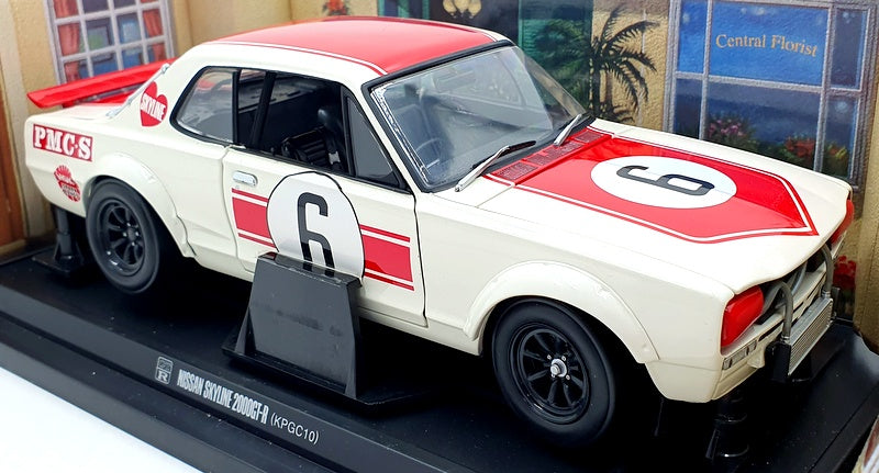 Kyosho 1/18 Scale Diecast 08122R - Nissan Skyline 2000 GT-R