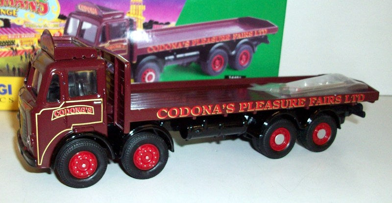 Corgi showmans 1/50 scale 24401 Leyland 8 wheels rigid truck set Codona's