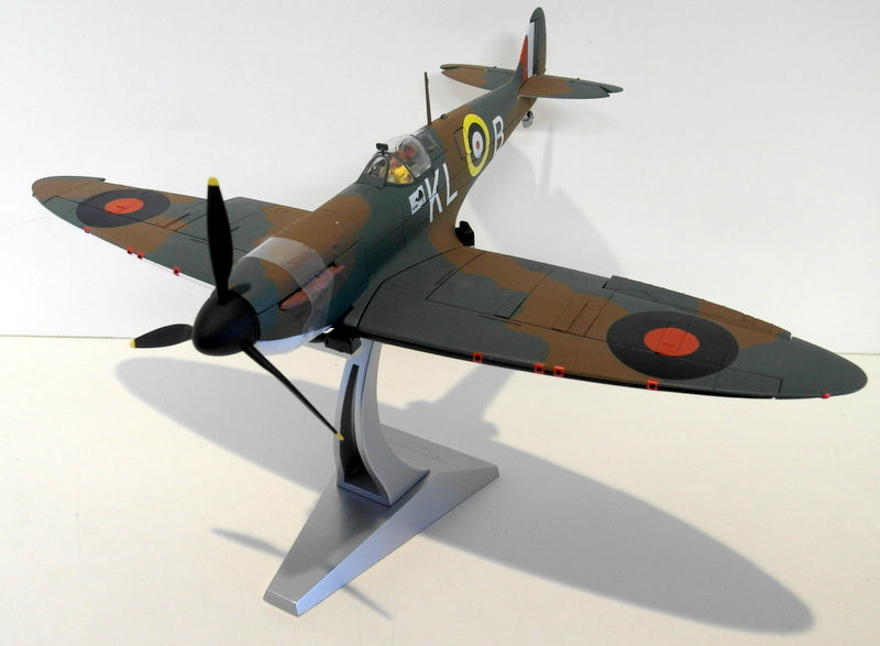 Corgi 1/32 AA33904 Spitfire Mk1 N31383/KL-B Kiwi Alan Deere RAF