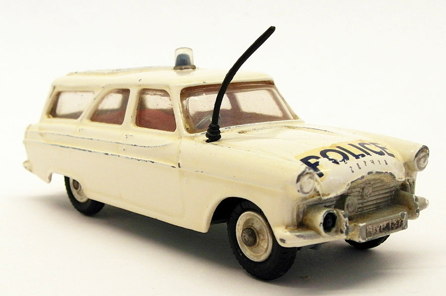 Lot 89 - A CORGI Toys 419 Ford Zephyr Motorway Patrol Lot 89 - A CORGI Toys 419 Ford Zephyr Motorway Patrol