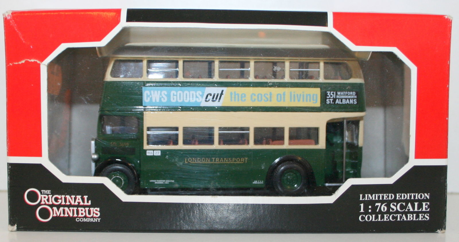 Corgi 1/76 Scale Diecast 40107 - Weymann Trolleybus Brighton Hove - R41 Corgi 1/76 Scale Diecast 40107 - Weymann Trolleybus Brighton Hove - R41
