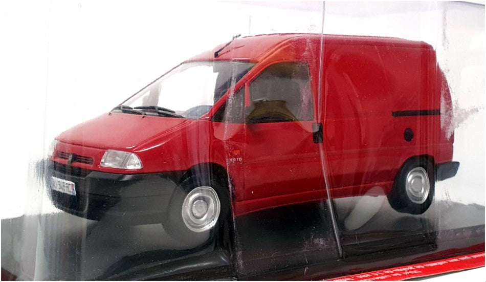 Hachette 1/24 Scale Diecast G111V026 - Citroen Jumpy Van - Red