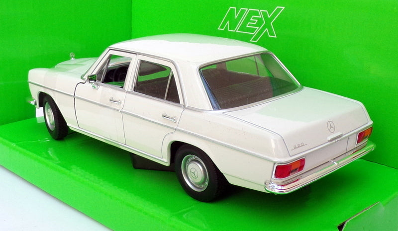 Welly 1/24 Scale Model Car 24091W - Mercedes Benz 220 - White