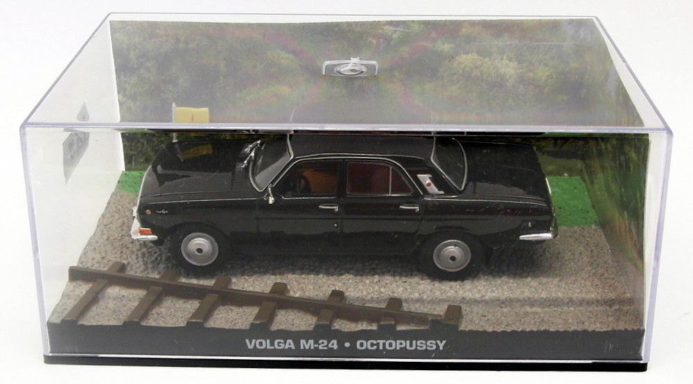 Fabbri 1/43 Scale Model Car 14518B - Volga M-24 - Octopussy