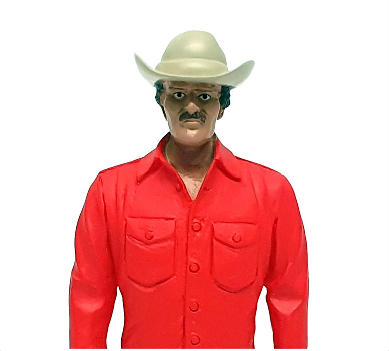 KK-Scale Road Kings 1/18 Scale RK18A012 - Trucker Bandit Standing Figure