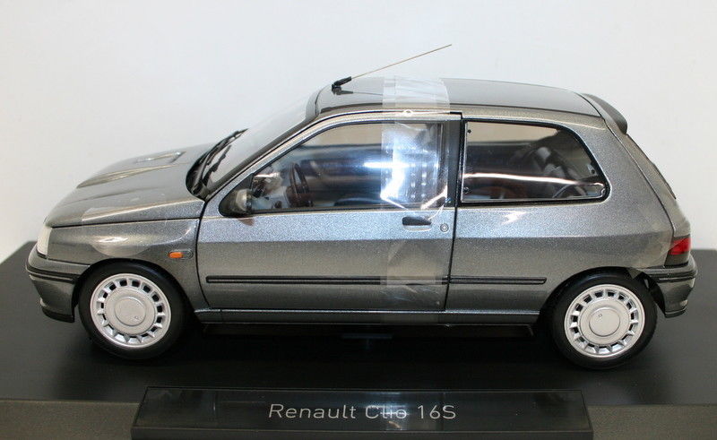 Norev 1/18 Diecast 185234 - 1991 Renault Clio 16S - Tungstene Grey