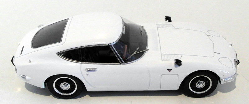 Triple 9 1/18 Scale Diecast T9-1800183 - Toyota 2000GT - White