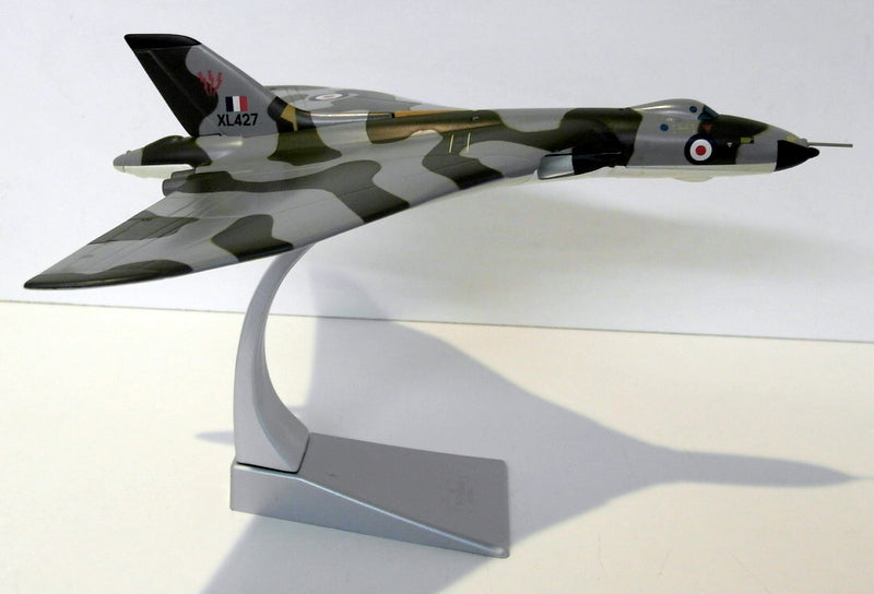 Corgi 1/144 Scale AA31207 Avro Vulcan XL427 617Sqn Scampton Lincs 1969