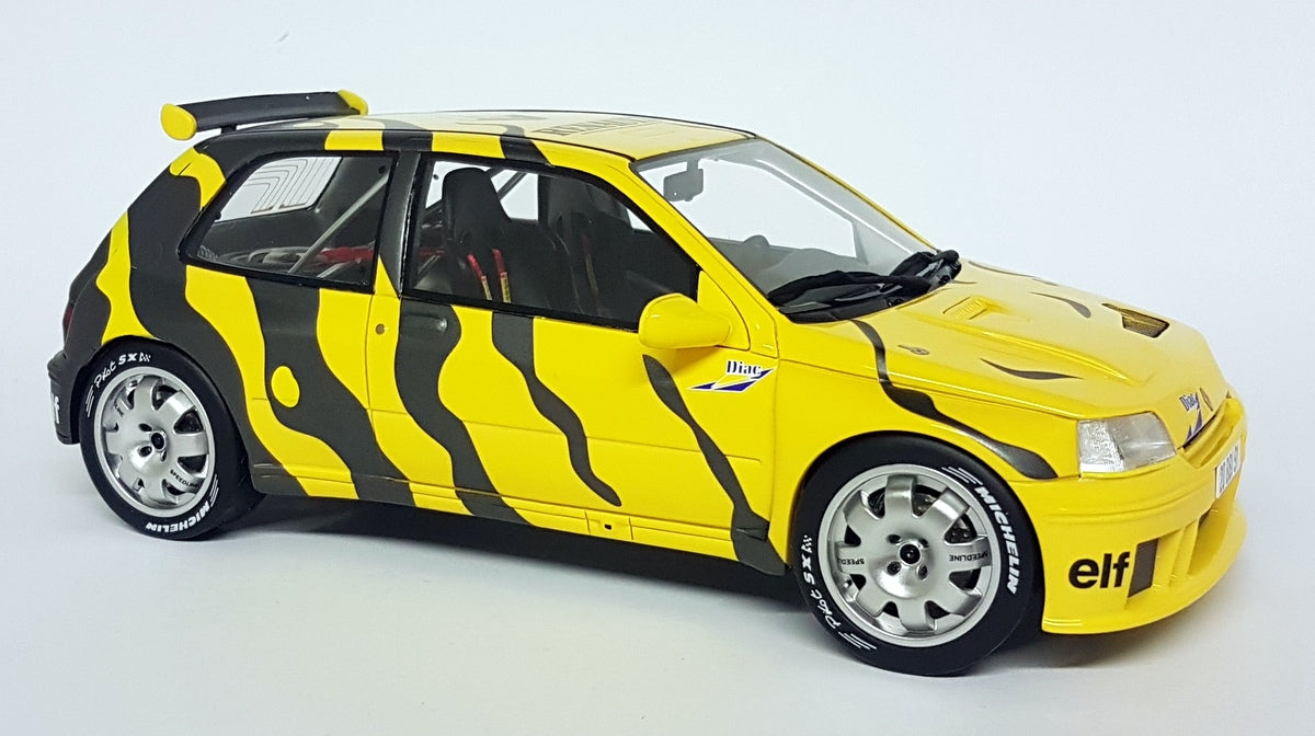 Otto 1/18 Scale Resin - OT822 Renault Clio Maxi Presentation 1995 Yellow