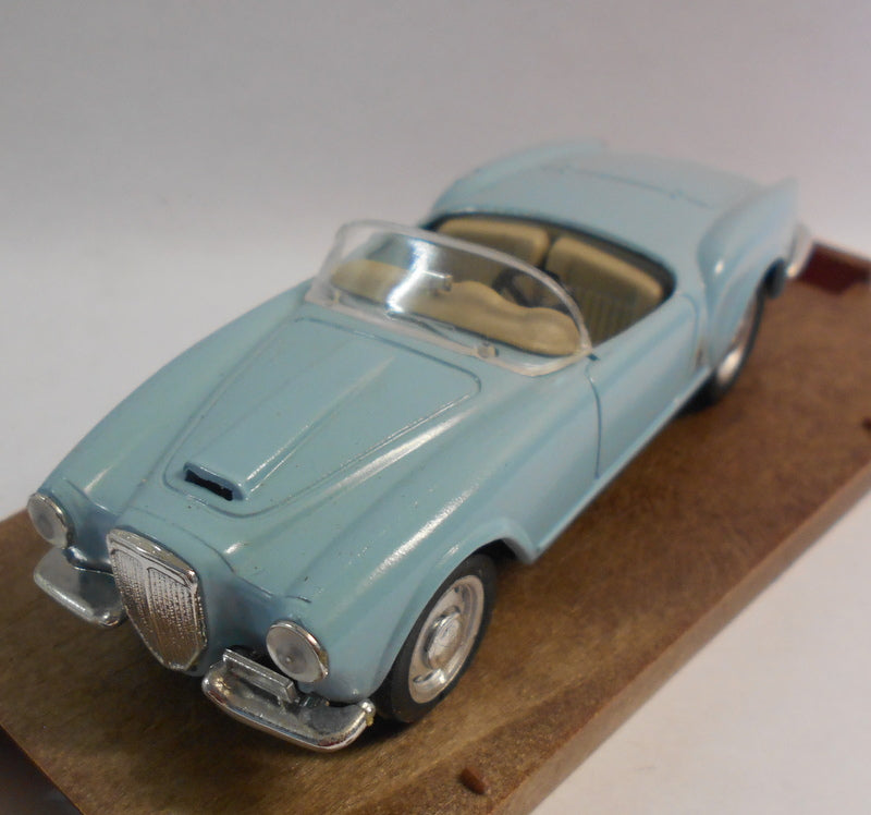 Brumm 1/43 Scale Metal Model - R133 LANCIA B24 SPIDER AMERICA 1956