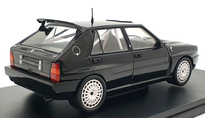 Whitebox 1/24 Scale Diecast WB124087 - Lancia Delta Intergrale 16V - Black