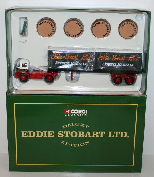 CORGI 1/50 EDDIE STOBART DELUXE 14302 FODEN S21 ARTIC & CONTAINERS ON PLINTH