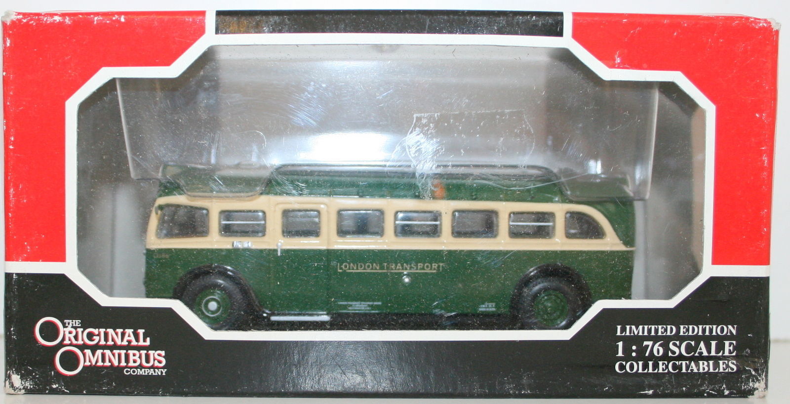 Corgi 1/76 OM41007 AEC Q Single Deck Bus London Postwar R497