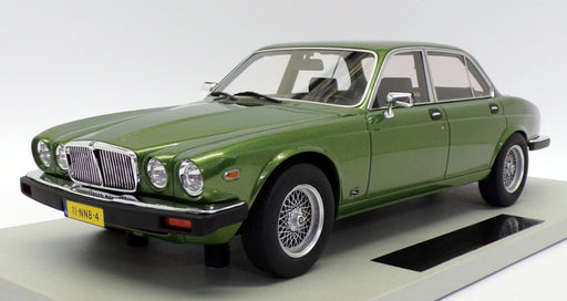 LS Collectibles 1/18 Scale Model Car LS025I - 1982 Jaguar XJ6 - Green