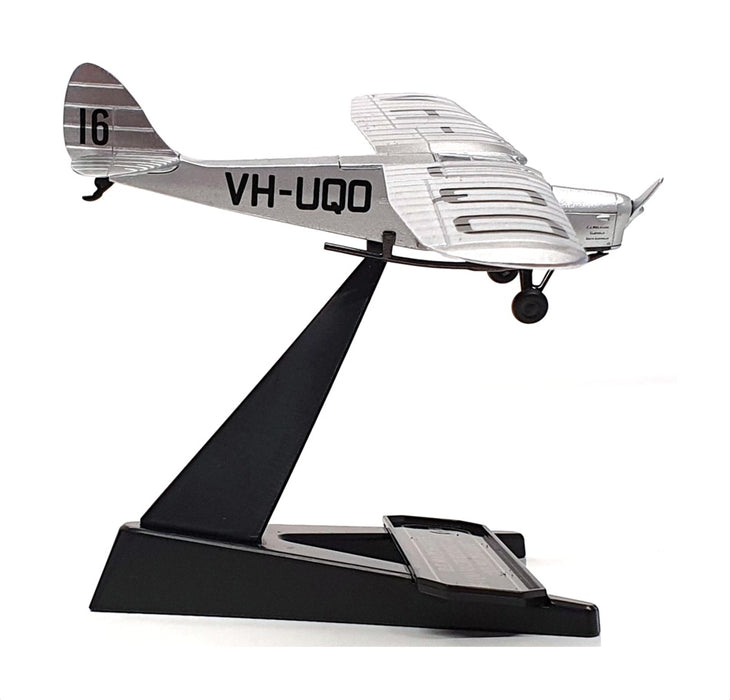 Oxford Diecast 1/72 Scale 72PM007 - DH 80A Puss Moth VH-UQO "My Hildegarde"