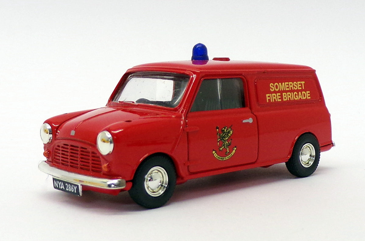 Vanguards 1/43 Scale VA14012 - Austin Mini Van - Somerset Fire Brigade